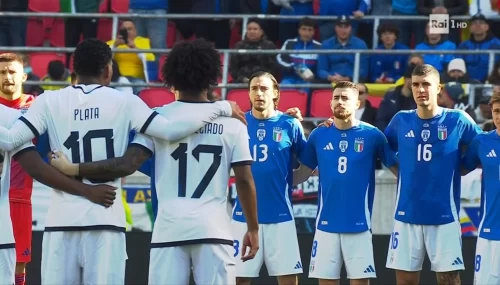 Prima di Ecuador-Italia il minuto di silenzio per Barone. Foto sul maxi schermo e tanti applausi