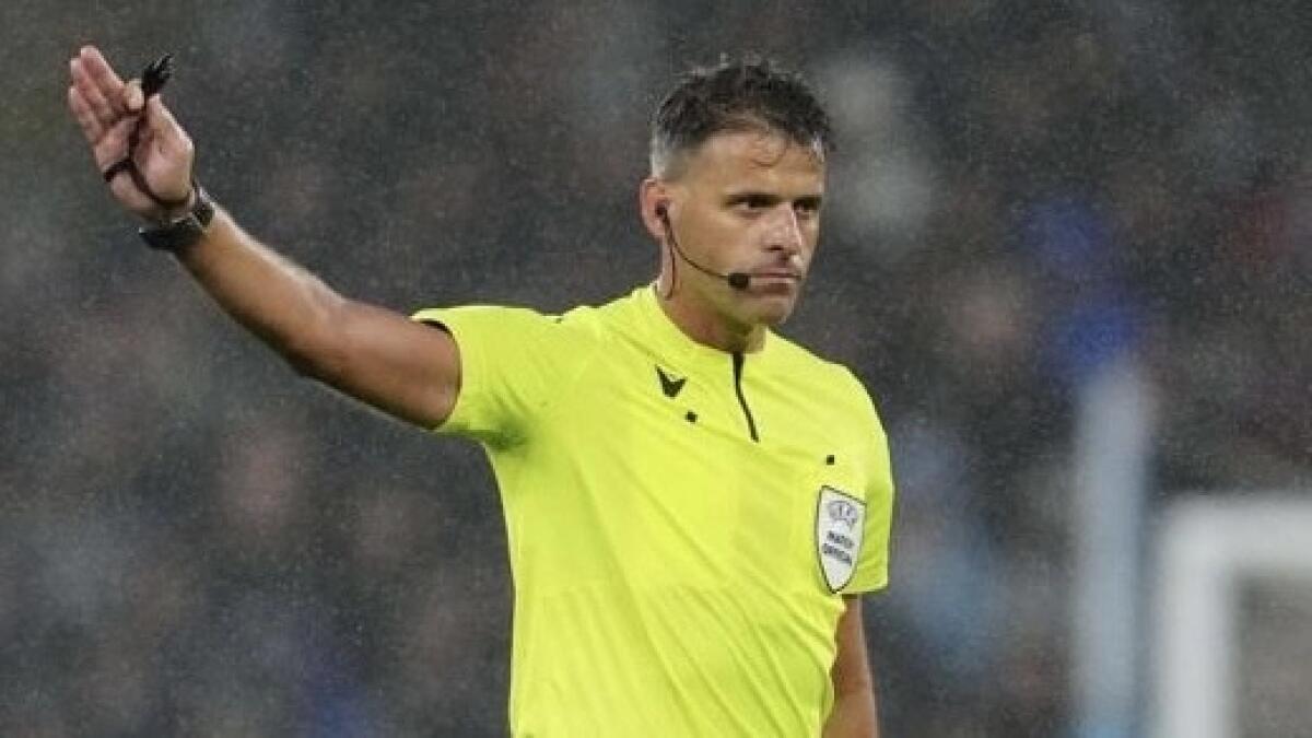 Gil Manzano dirigerà Fiorentina-Viktoria Plzen. Lo spagnolo è stato il quarto uomo di Fiorentina-West Ham - 