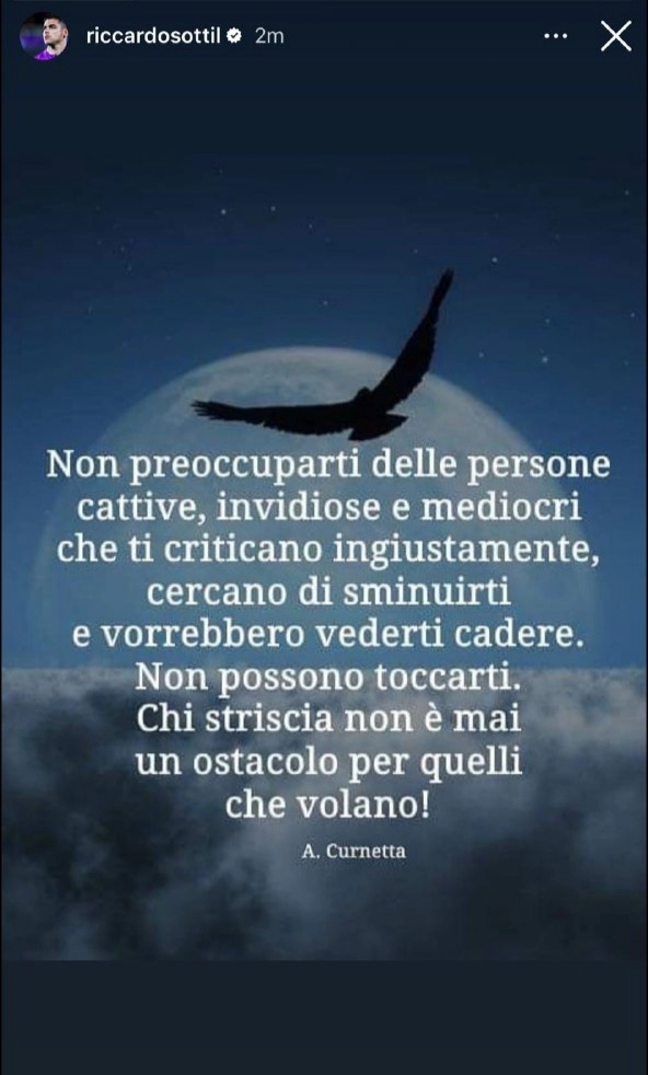 Sottil si sfoga: "Chi ti critica ingiustamente è invidioso e striscia e chi striscia non ostacola chi vola"