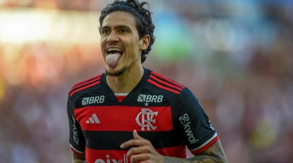 Vi ricordate di Pedro? Al brasiliano ex Fiorentina in patria gli dedicano una canzone, amato al Flamengo - 