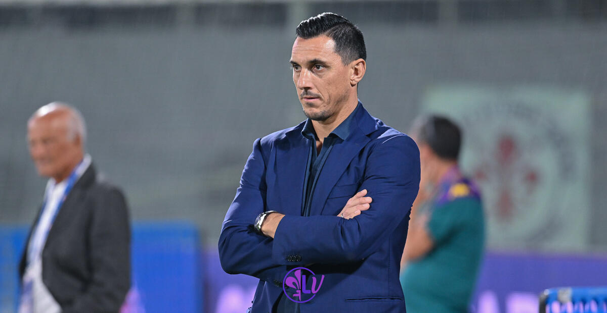 Burdisso dice addio: "Fiorentina una seconda casa. Con Barone avevamo avuto acceso confronto, poi un bel gesto" - Firenze, Stadio Artemio Franchi, 02.10.2023, Fiorentina-Cagliari, foto Lisa Guglielmi. Copyright Labaroviola.com