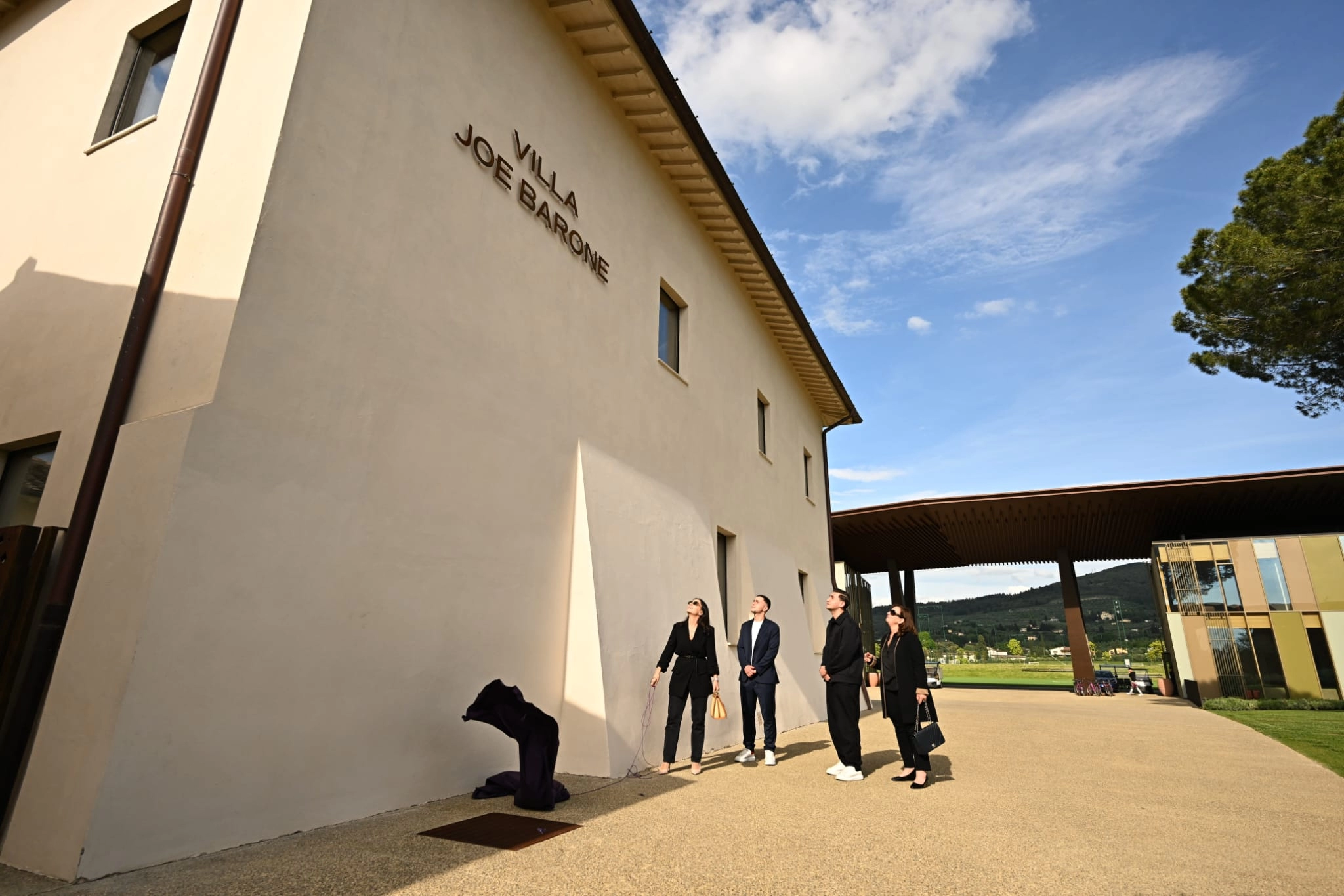 Oggi la Villa del Viola Park è stata intitolata a Joe Barone. Presente la famiglia e Commisso