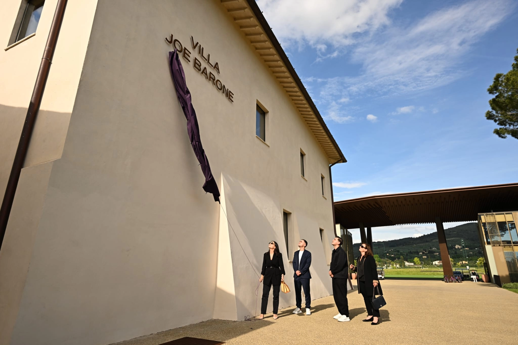 Oggi la Villa del Viola Park è stata intitolata a Joe Barone. Presente la famiglia e Commisso