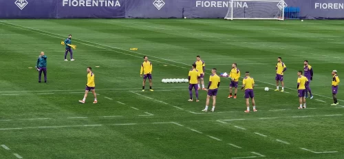 Fiorentina al completo alla rifinitura in vista del Club Brugge, recuperati sia Nzola che Mandragora