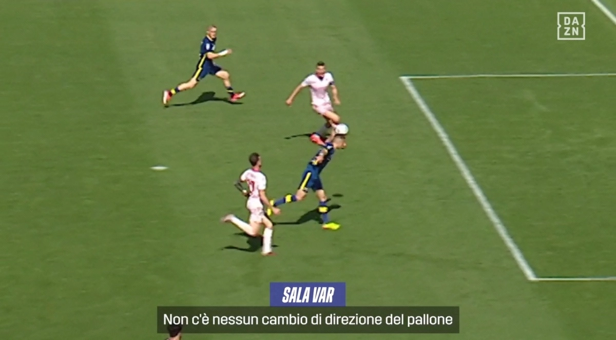 La spiegazione dell'Aia a Open Var sul fallo di mano del Verona: "Non c'è immagine chiara"