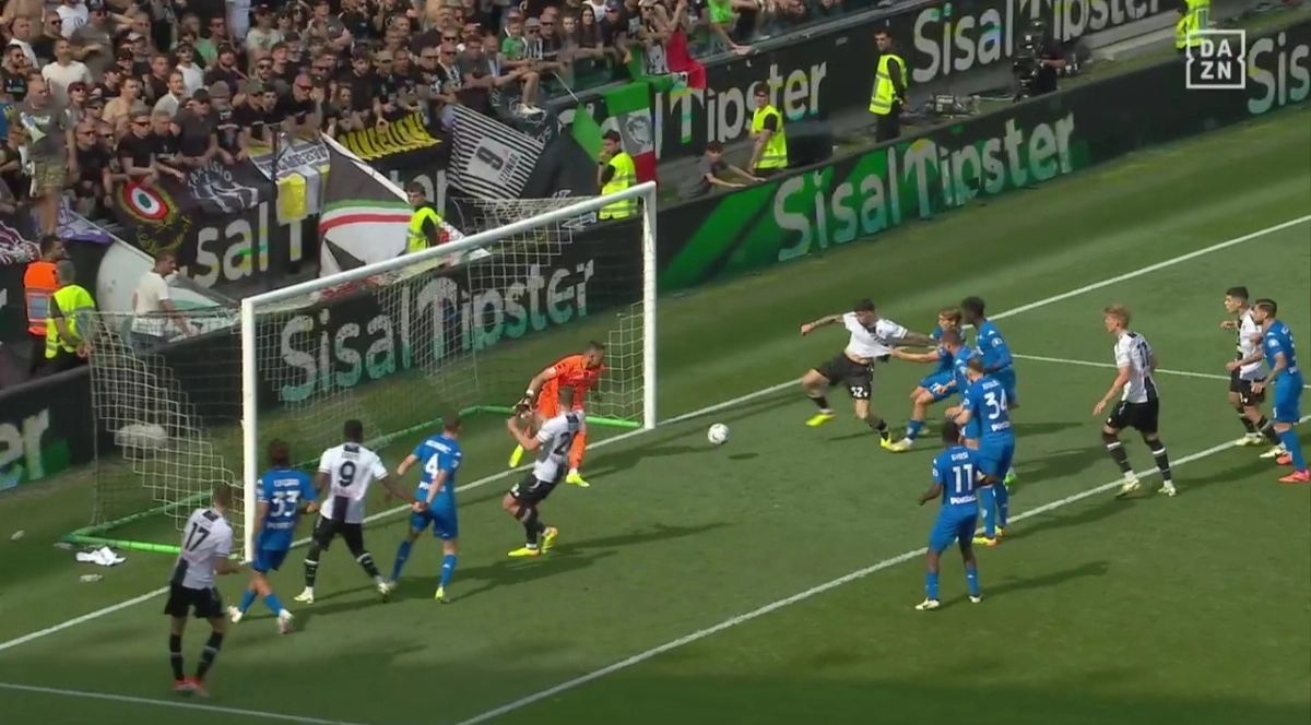 Il rigore per l'Udinese è netto e solare ma Nicola si lamenta: "L'arbitro ci ha penalizzato"