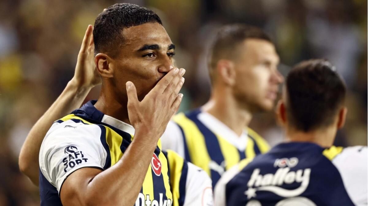 Dalla Turchia, Fiorentina interessata a Djiku del Fenerbahce. Pronta offerta da 7 milioni per il difensore - 