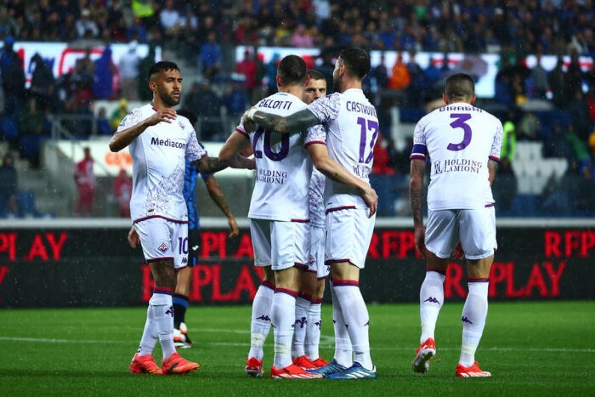 La Fiorentina finisce la stagione con una vittoria, 3-2 all'Atalanta. Prima doppietta in viola per Belotti - 