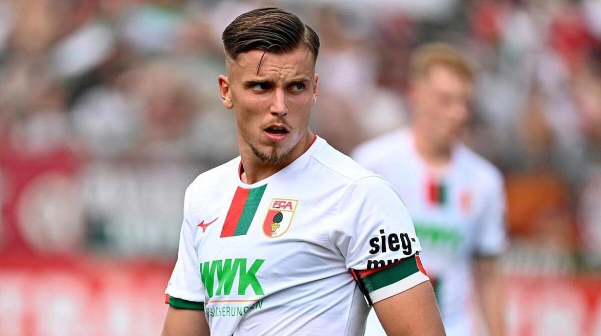 CorSport, anche Demirovic nella lista della Fiorentina: 15 gol e 10 assist con l'Augsburg - 