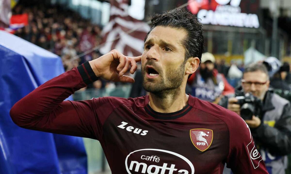 La Gazzetta scrive: "La Fiorentina ha chiesto informazioni su Candreva, è libero a parametro zero" - 