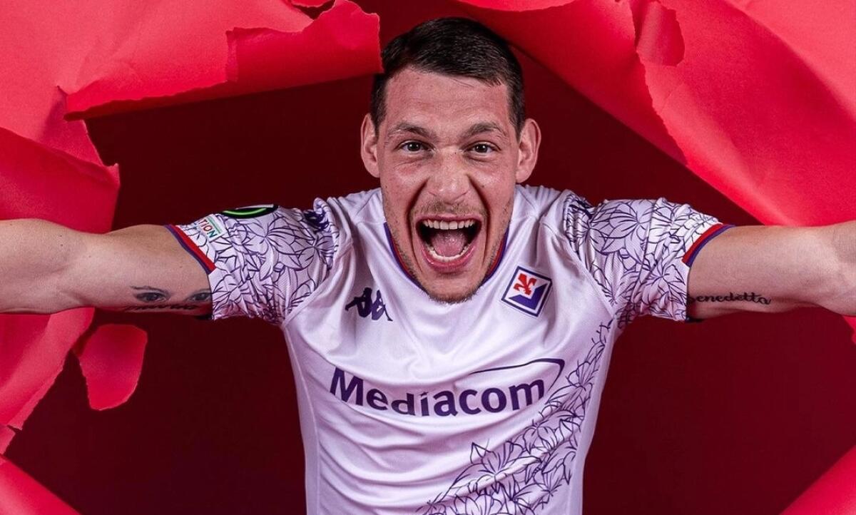Belotti può tornare alla Fiorentina, a breve un incontro con la dirigenza viola per decidere la permanenza - 