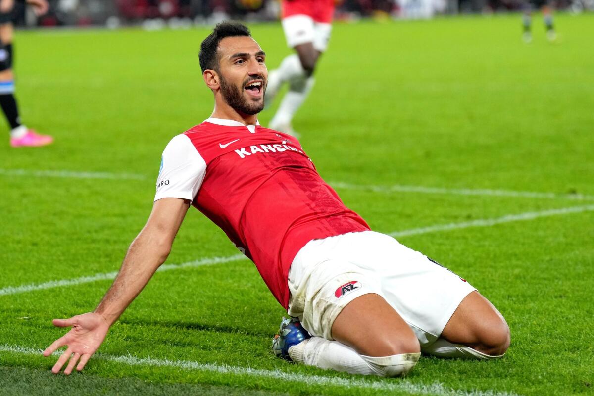 Salta ufficialmente Pavlidis alla Fiorentina. Romano annuncia: "Va al Benfica per 17 milioni più 2 di bonus" - 