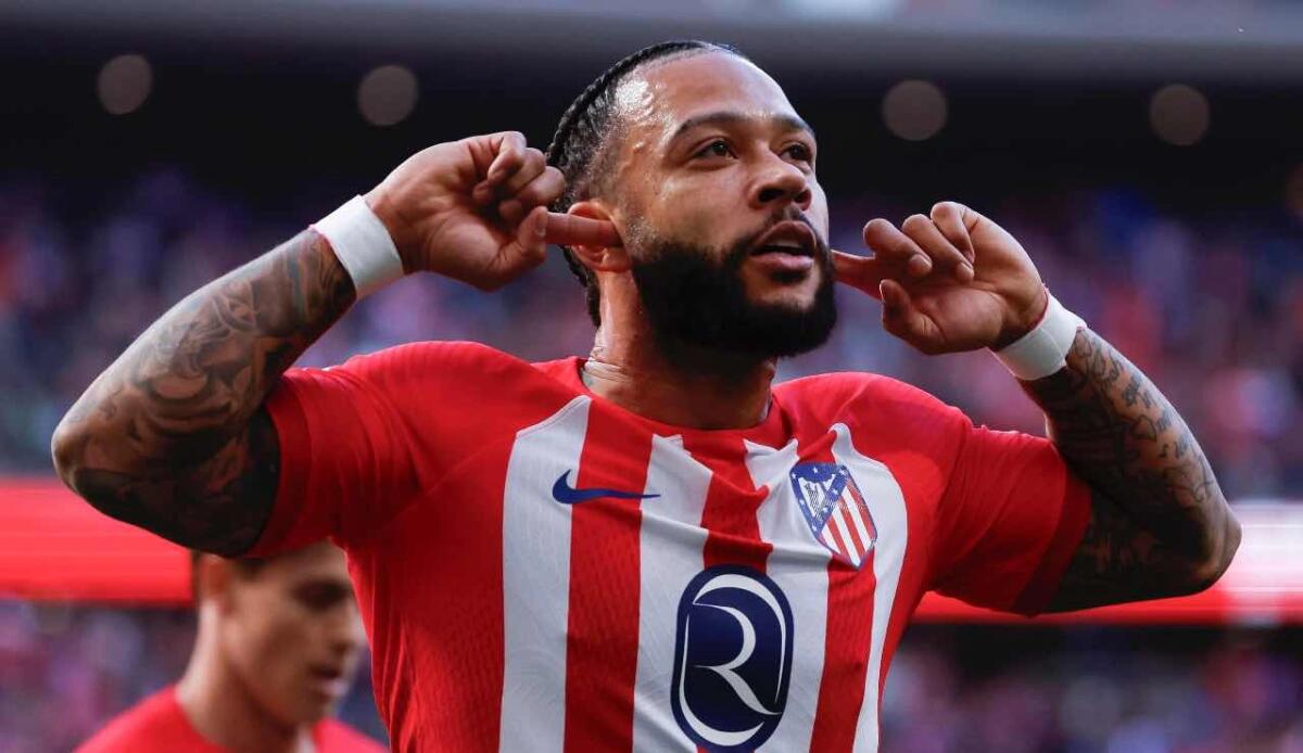 Romano: "Depay si è svincolato dall'Atletico Madrid e sta prendendo in considerazione diverse proposte - 