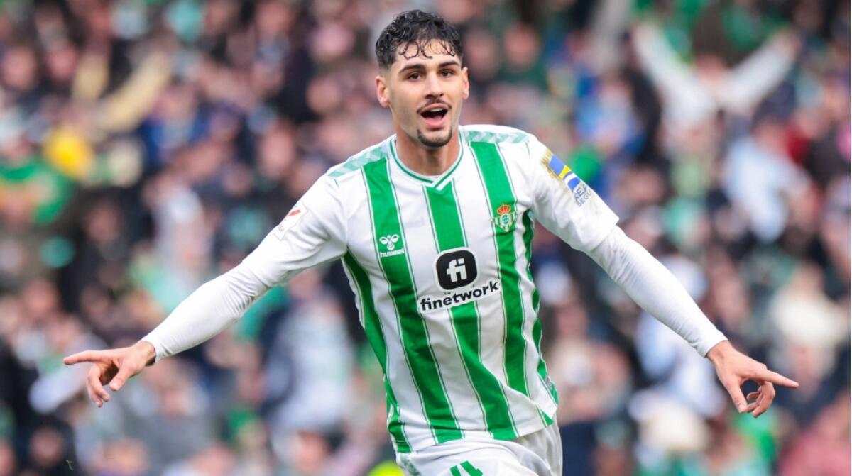 TMW: "Strada in salita per Cardoso alla Fiorentina. Il Betis vuole almeno 25 milioni di euro" - 