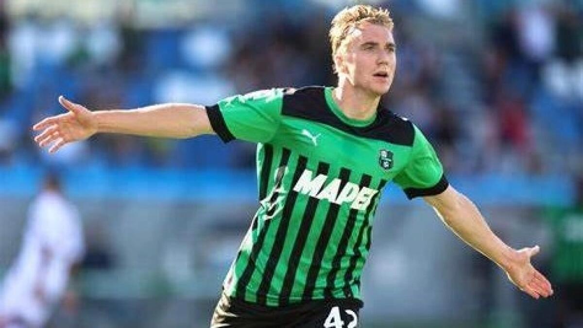 Nazione: "Pradè ha in pugno Thorstvedt del Sassuolo. È lui il vero obiettivo per rinforzare la squadra" - 