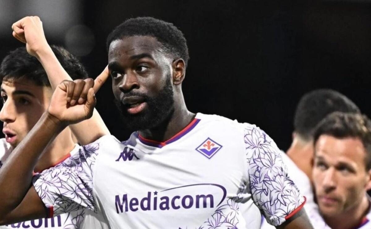 Pedullà: "Non è vero che Ikonè ha rifiutato l'Arabia. La Fiorentina chiede 10 milioni. Al giocatore 4 milioni" - 