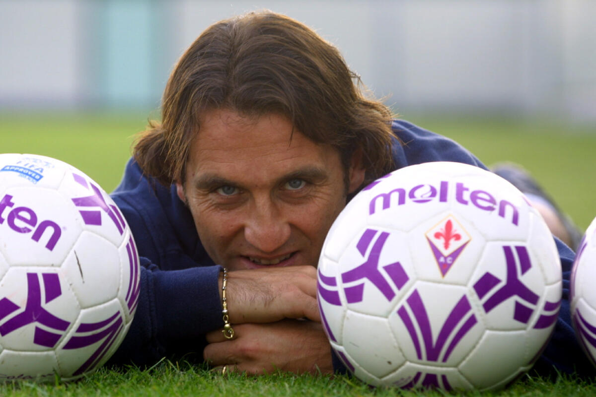 Di Livio: "Sono stato umiliato dalla Fiorentina, mi avevano promesso altro e poi non rispondevano" - GERMOGLI PH:30-10-01-FIRENZE FIORENTINA
IL CAPITANO ANGELO DI LIVIO