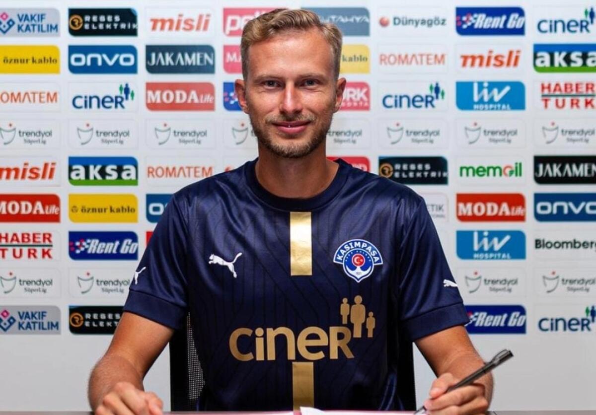 È ufficiale, Barak saluta la Fiorentina e va in Turchia: il centrocampista ha firmato con il Kasimpasa - 