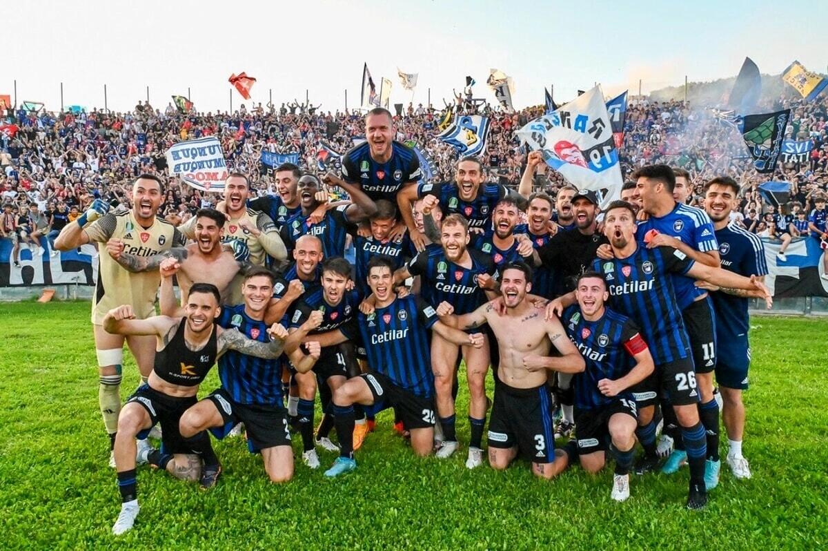 Prossimo anno torna il derby Fiorentina-Pisa? I nerazzurri volano in testa al campionato di Serie B - 