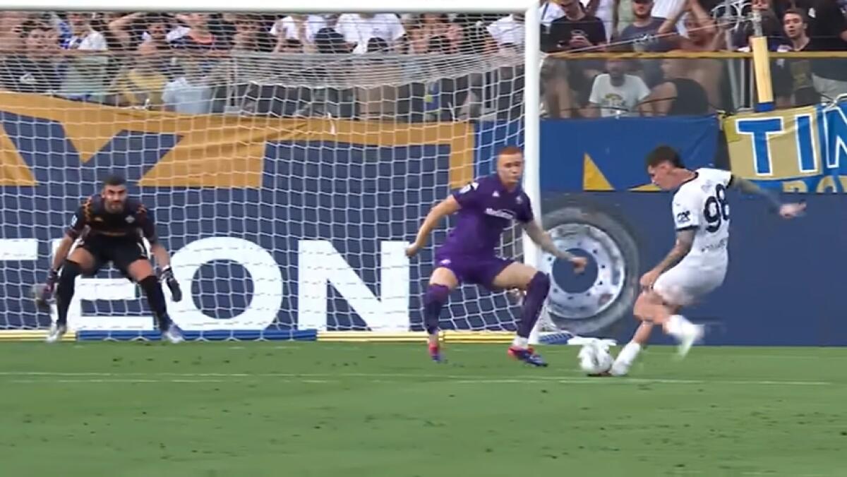 L'agente di Man racconta l'aneddoto: "Dopo il gol contro la Fiorentina mi ha chiamato Mourinho" - 