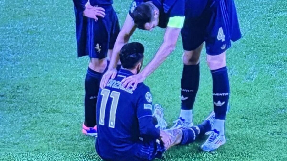 I tifosi della Juventus iniziano a protestare su Nico Gonzalez, il suo infortunio è più lungo del previsto - 