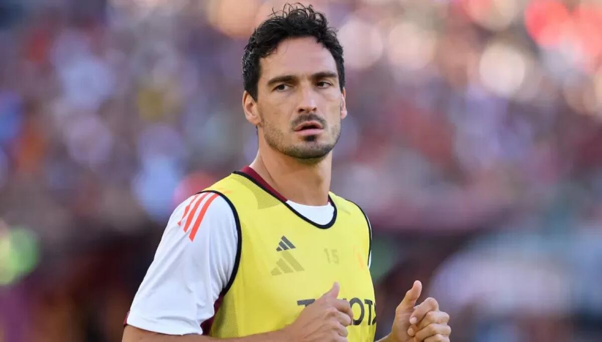 Hummels aveva rifiutato la Fiorentina per una grande squadra, ora si lamenta che non gioca a Roma - 