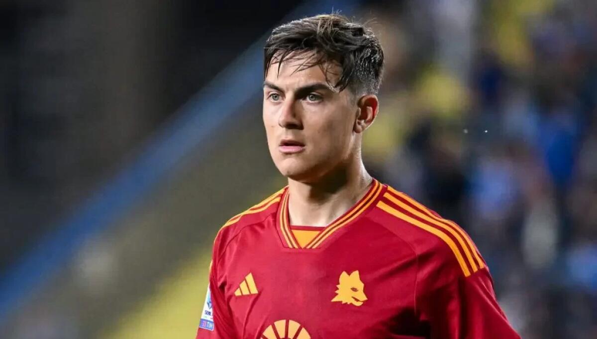 Da Roma, Dybala si allena a parte ma non è infortunato. Con la Fiorentina sarà a disposizione - 