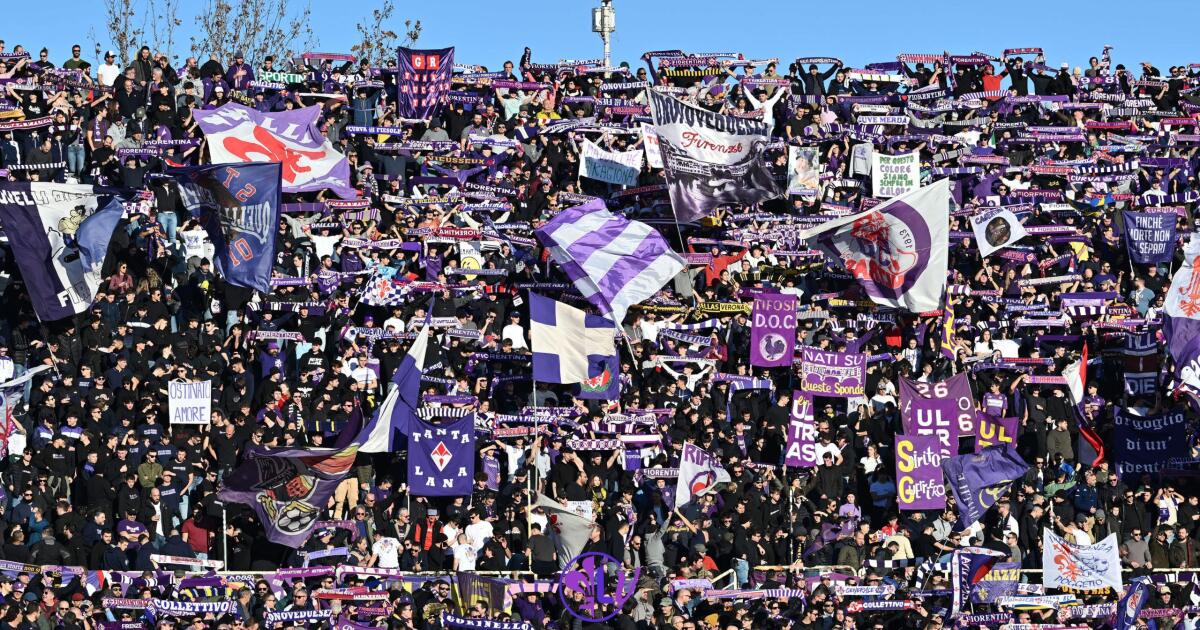 I tifosi della Fiorentina tornano a Como dopo 20 anni, saranno 700. Gli sfottò: “Voi comaschi noi collefemmine” - Firenze, Stadio Artemio Franchi, 17.12.2023, Fiorentina-Verona, foto Lisa Guglielmi. Copyright Labaroviola.com