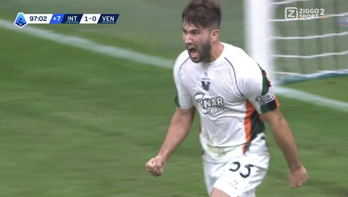 Il Venezia segna ma l'arbitro annulla. Vince l'Inter, la Fiorentina terza in classifica. Il racconto della gara - 
