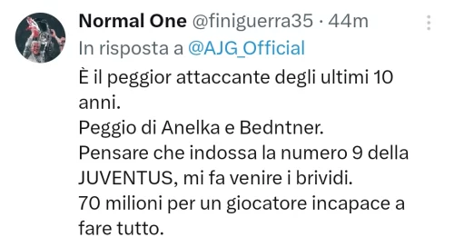 Vlahovic litiga con i tifosi, la curva lo ricopre di fischi e gli urla "Sei solo un viola di m****"