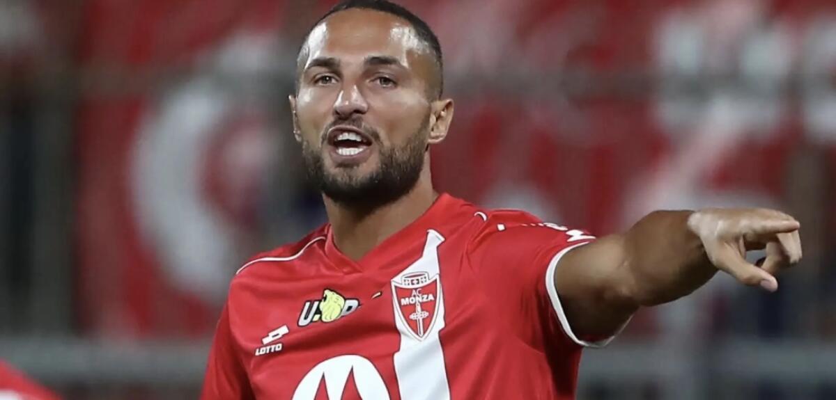 Tegola per il Monza, D'Ambrosio espulso contro il Cagliari: salterà la Fiorentina - 