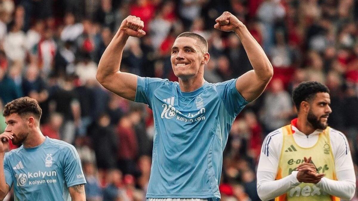 L'Inghilterra esalta Milenkovic: "Determinante nel Forest in lotta per il titolo, è l'acquisto dell'anno" - 