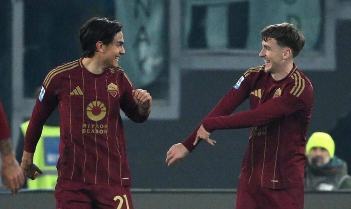 La Roma vince e tiene la Lazio a 3 punti dalla Fiorentina. Il derby finisce in rissa. Il racconto - 