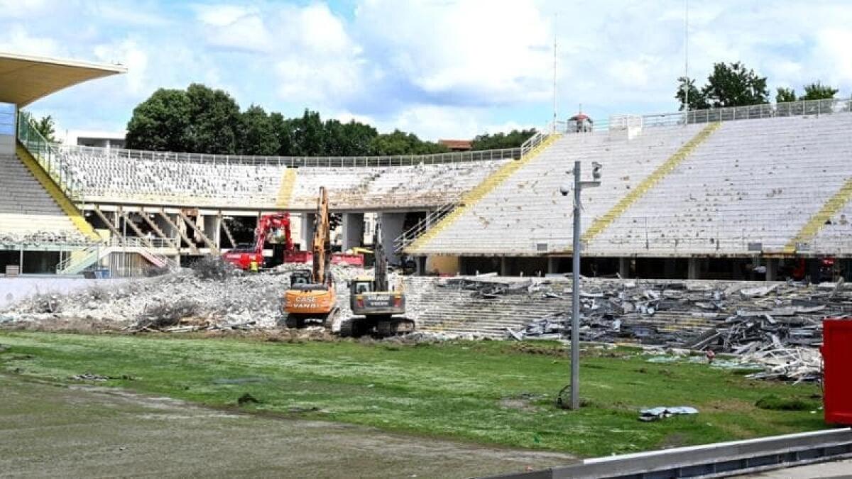 Nazione: “Non c’è il progetto per i teloni sul cantiere del Franchi, problemi logistici per mancanza di spazio” - 
