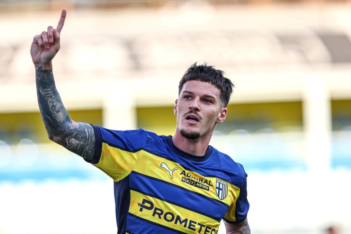 Corriere dello Sport: “Man-Fiorentina in stallo. Il Parma continua a chiedere 15 milioni, i viola sono fermi a 10” - 