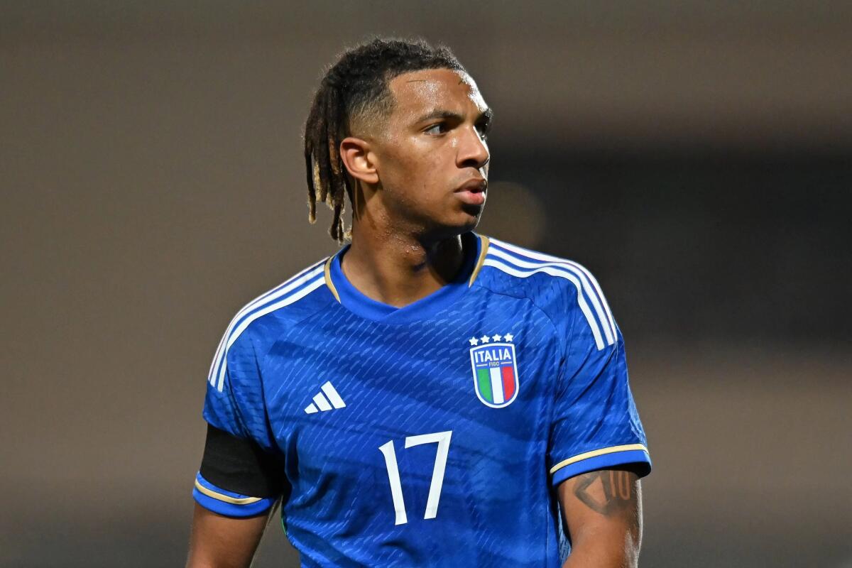 TMW rivela: "Aumenta il pressing della Fiorentina su Ndour di centrocampista del Psg ma in prestito al Besiktas" - 