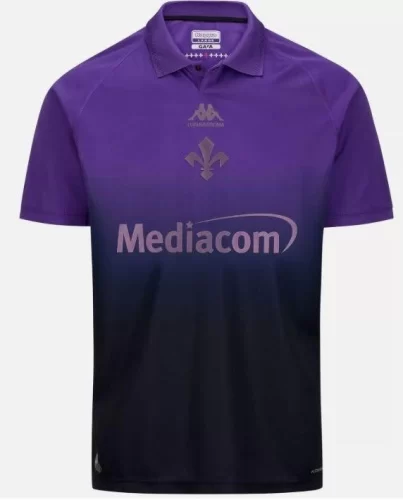 La Fiorentina ha svelato oggi "Giglio Eterno", la quarta maglia prodotta in soli 1926 esemplari