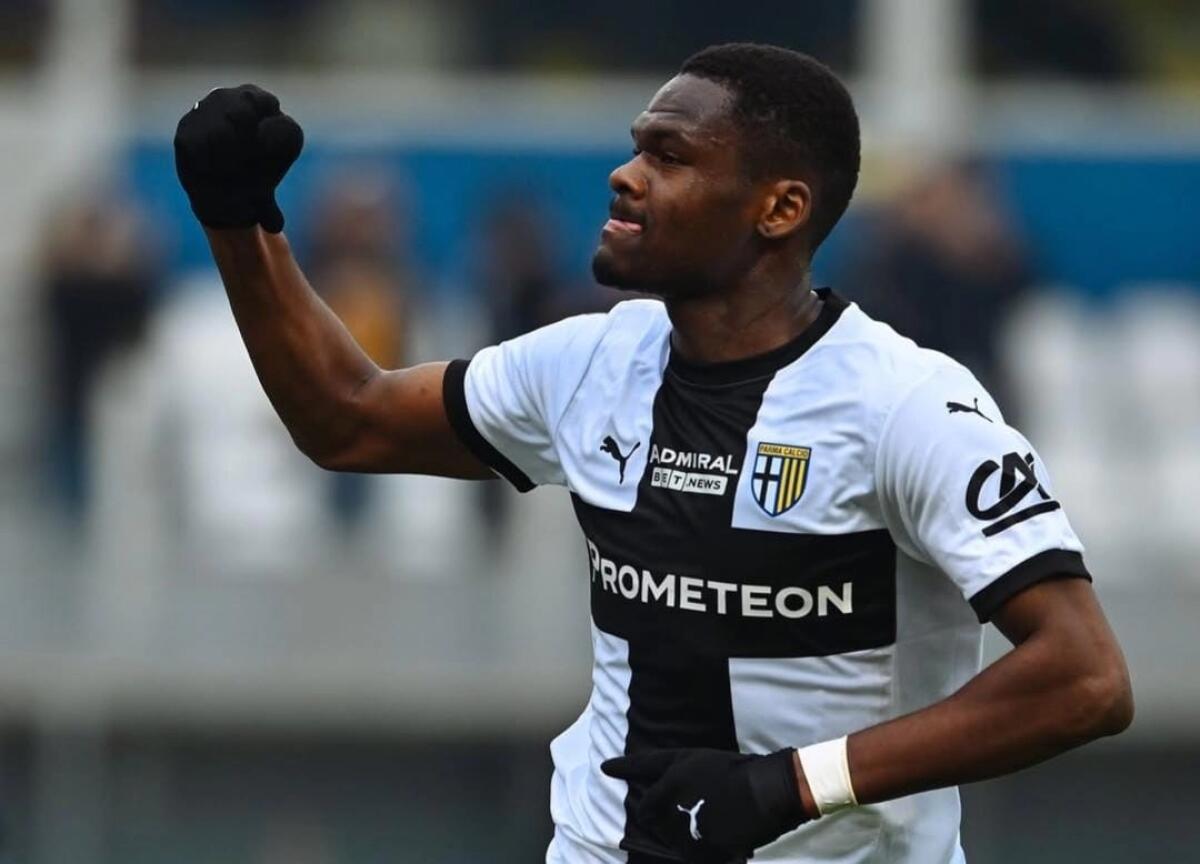 Il Bologna perde contro il Parma di Chivu: finisce 2-0 al Tardini. Ora la Fiorentina può andare a +4 - 