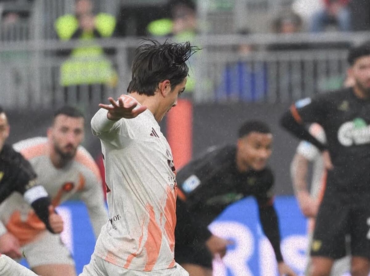 La Roma vince a Venezia con il rigore di Dybala. Giallorossi (con una partita in più) a -8 dalla Fiorentina - 