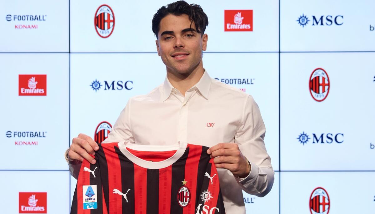 Milan, Sottil fuori dalla lista UEFA: ci sono invece Walker, Gimenez e Joao Felix - 