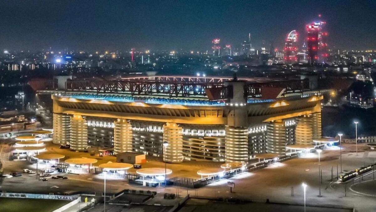 Vergogna a Milano: vandali prendono di mira i mezzi dei tifosi della Fiorentina - 