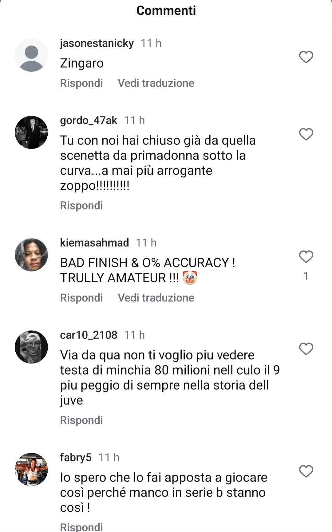 Insulti razzisti, offese e minacce di morte a Vlahovic dai tifosi della Juventus: "Bidone torna a Firenze"