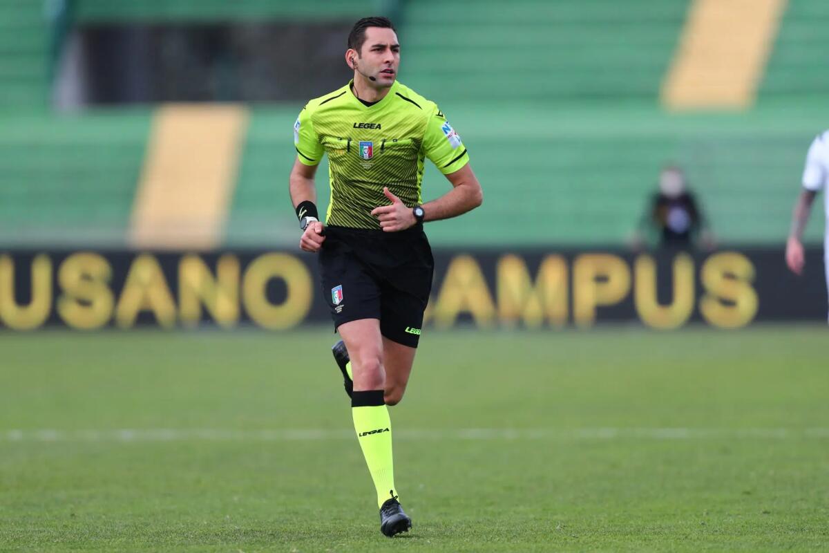 Napoli-Fiorentina sarà arbitrata da Colombo di Como, al Var ci sarà Meraviglia assistito da Chiffi - 