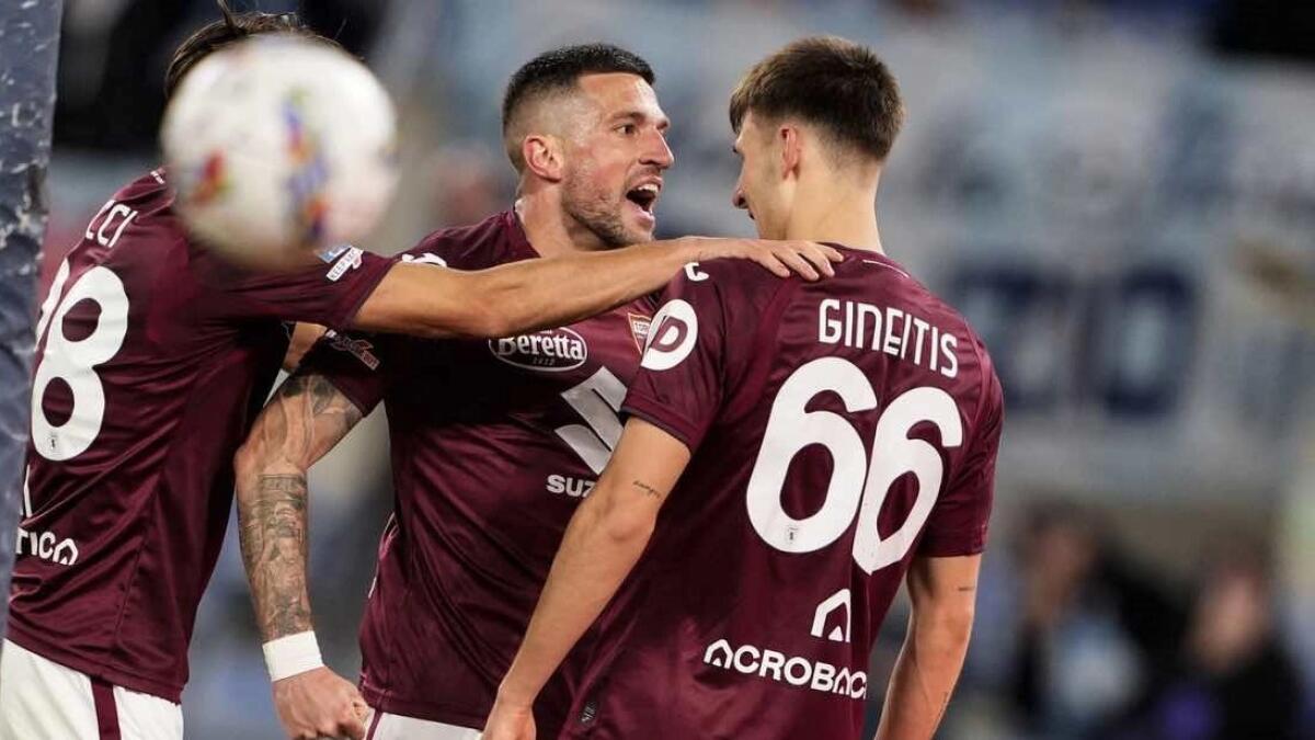 Biraghi, "assist" per la Fiorentina. Lazio fermata dal Toro all'Olimpico, i viola accorciano a -1 - 