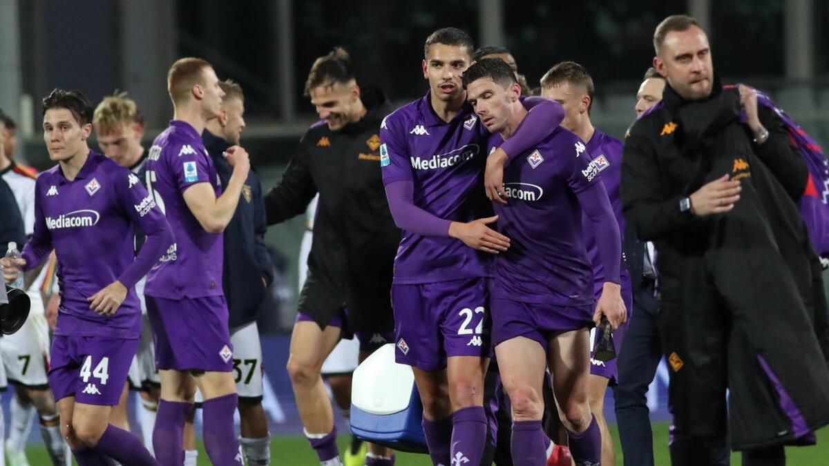 Gazzetta: "Ribaltare l'andata è quasi un obbligo per la Fiorentina. Uscire sarebbe un durissimo colpo" - Esultanza Fiorentina - Germogli