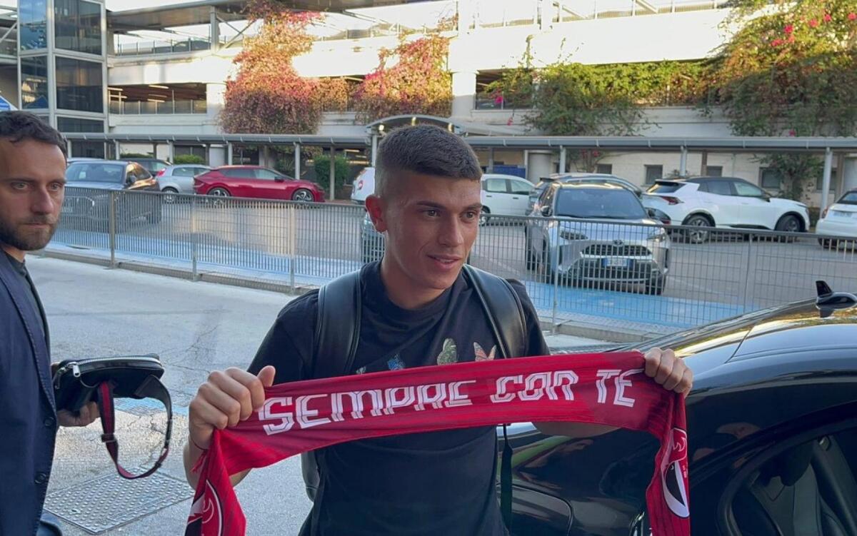 Parla l'agente di Favasuli: "La Fiorentina lo tiene d'occhio. Tante richieste in B, ma Bari è la sua priorità" - 