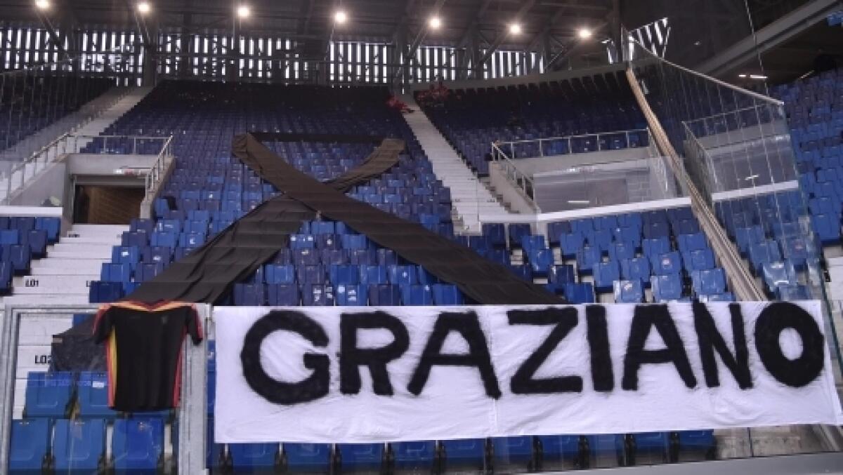 Il Lecce inchioda la Lega, con l'Atalanta senza stemmi né colori: "La partita dei valori calpestati" - 