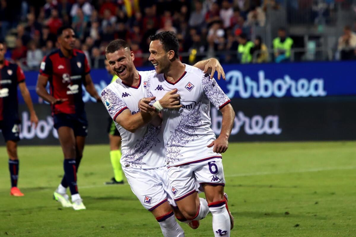 Cagliari trasferta complicata: solo 7 vittorie della Fiorentina su 42 incontri, l'ultima lo scorso anno - 