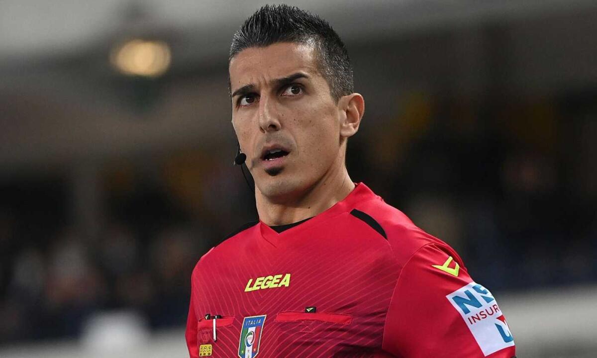 Sarà l'arbitro Marinelli a dirigere Cagliari-Fiorentina. Con lui i sardi non hanno mai perso - 