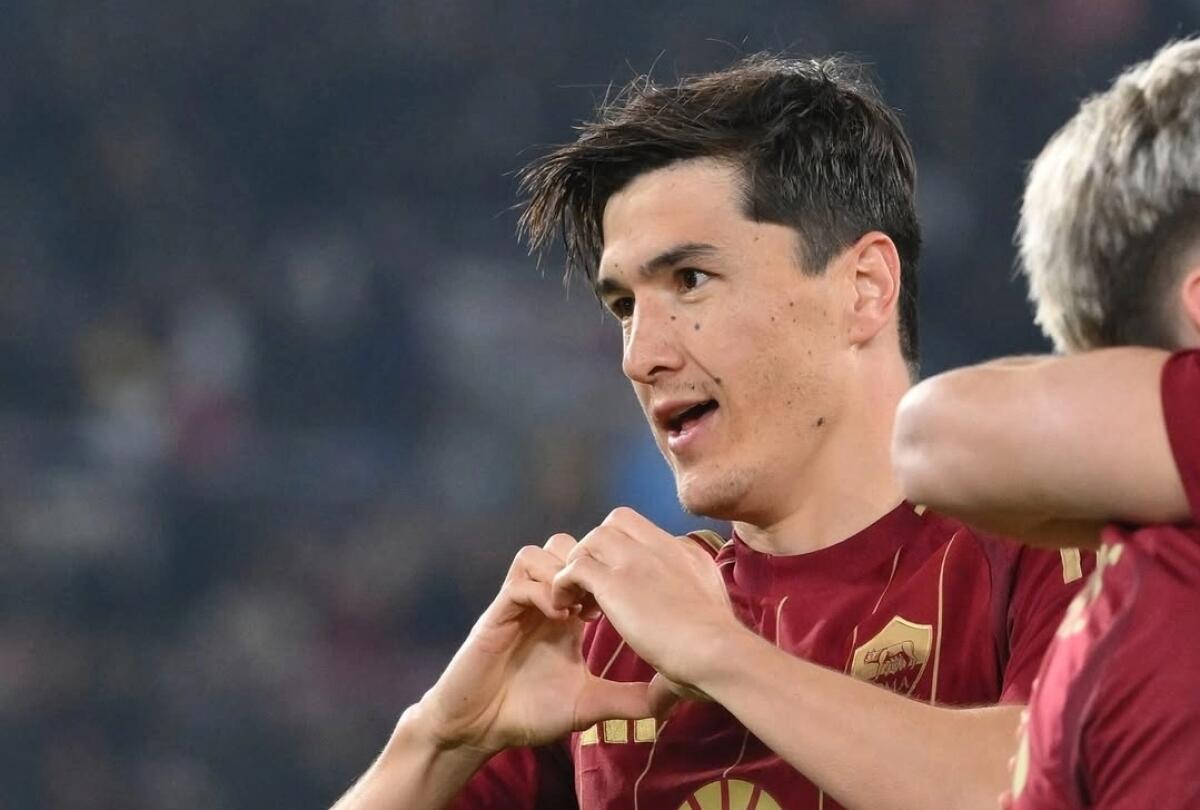 La Roma vince contro il Verona e si allontana dalla Fiorentina. 6° posto a meno 4. Il racconto della gara - 